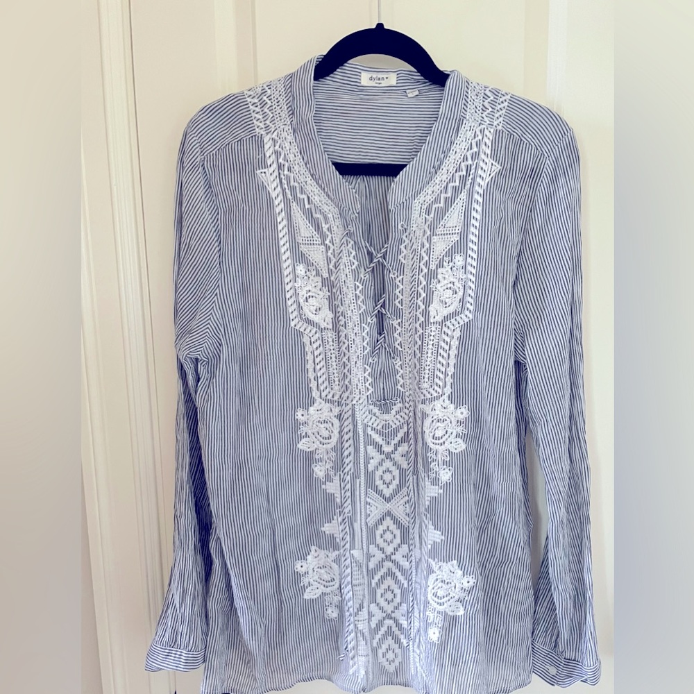 Boho Blue and White Striped Blouse. Women’s Large. Excellent condition.